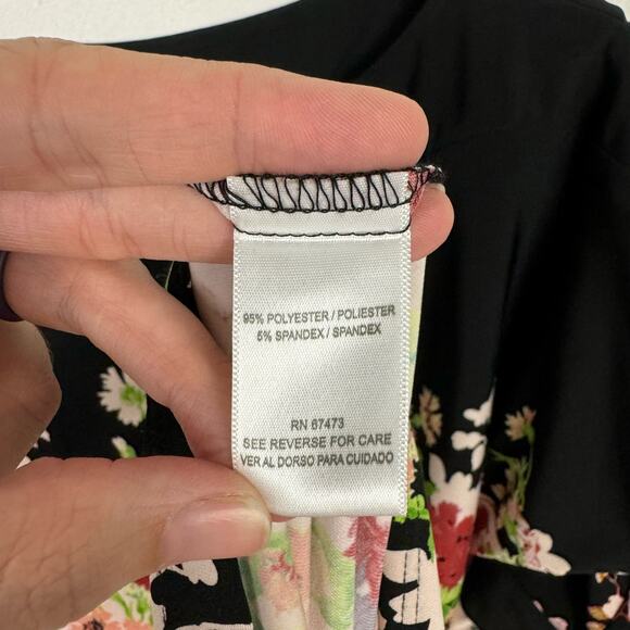 Julian Taylor | NY Multi Color Floral Short Slit Sleeve Spandex Sheath Dress - Picture 8 of 9